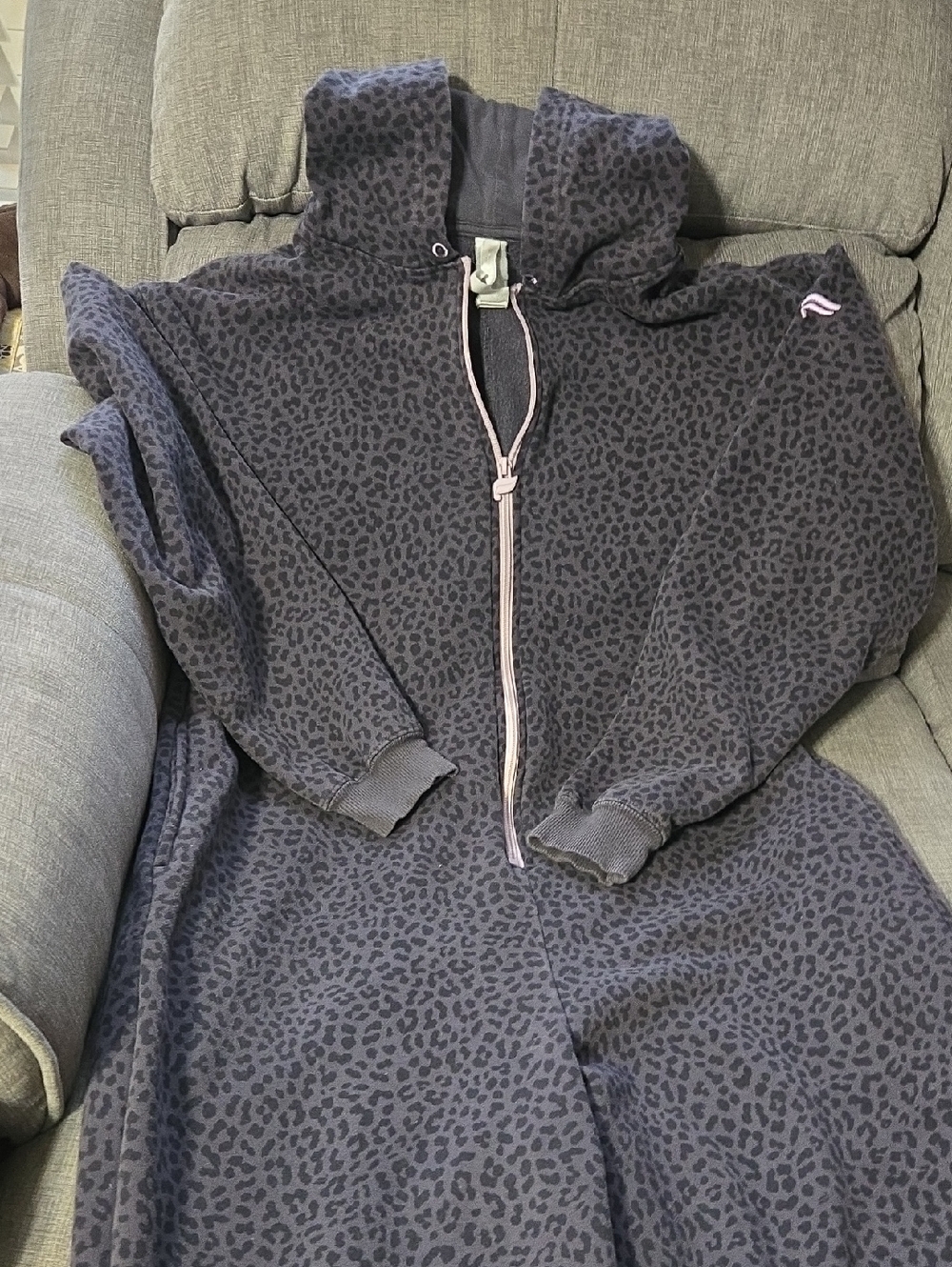 Fabletics Dark Gray Leopard Print Zip Jumpsuit w/ Light Pink Trim Forever Fleece